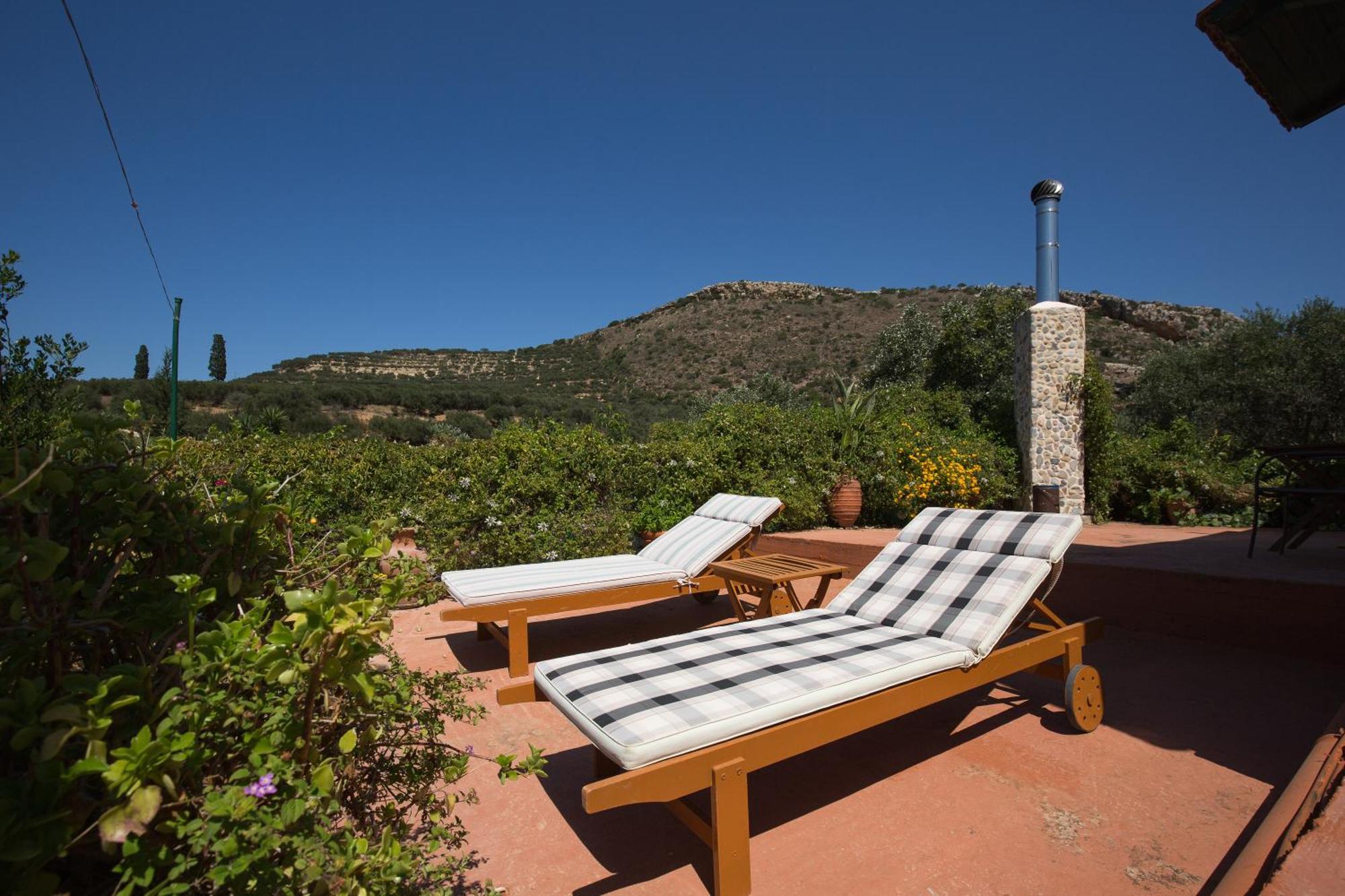 Sofiana'S Garden Retreat With Private Pool Lejlighed Dhrapaniás Eksteriør billede