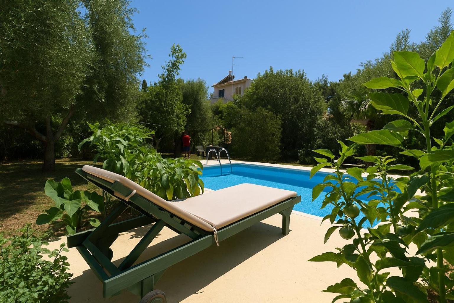 Sofiana'S Garden Retreat With Private Pool Lejlighed Dhrapaniás Eksteriør billede